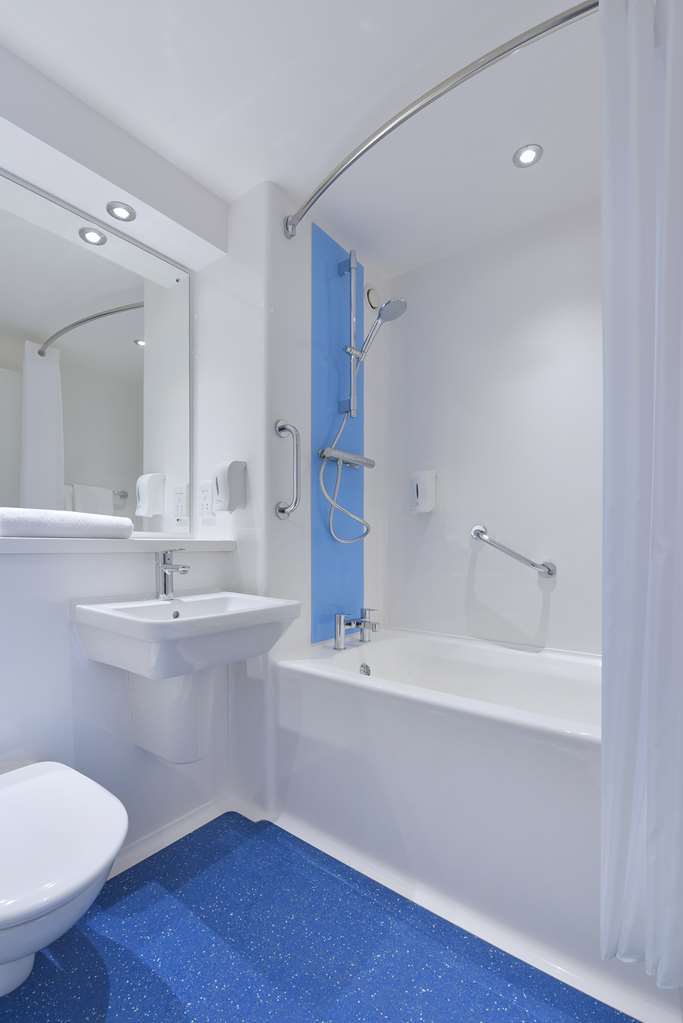 Travelodge Cameron Toll Hotel EDI Pokoj fotografie